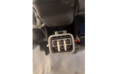 Фары передние Toyota Highlander