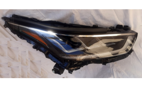 Фары передние Toyota Highlander