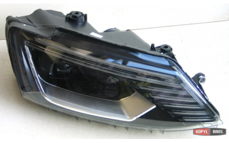 Фары передние Volkswagen Jetta
