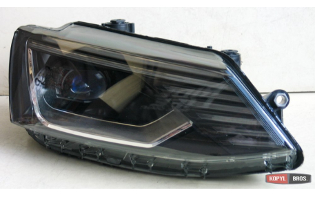 Фары передние Volkswagen Jetta