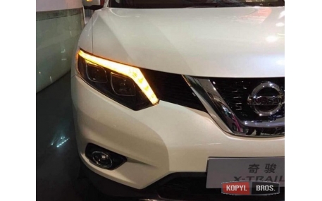 Фары передние Nissan X-Trail T32 2014-2017