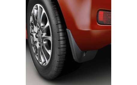 Брызговики Toyota Yaris