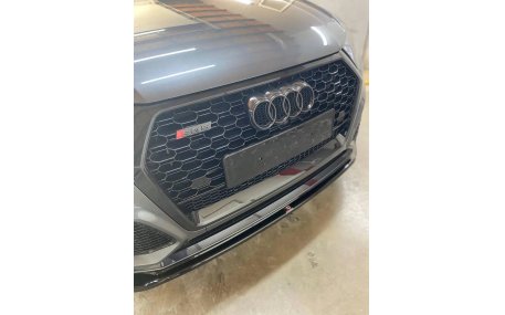 Решетка радиатора Audi Q5 2016-2020