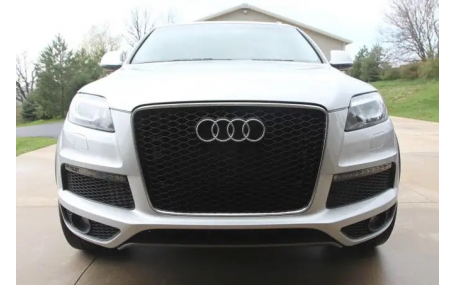 Решетка радиатора Audi Q7