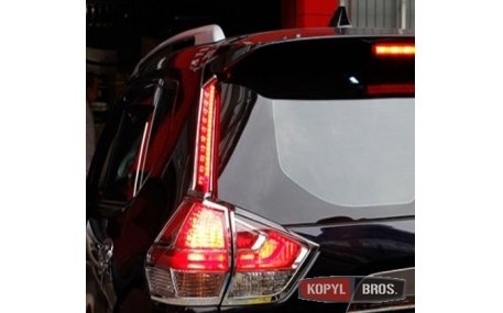 Фонари задние Nissan X-Trail T32