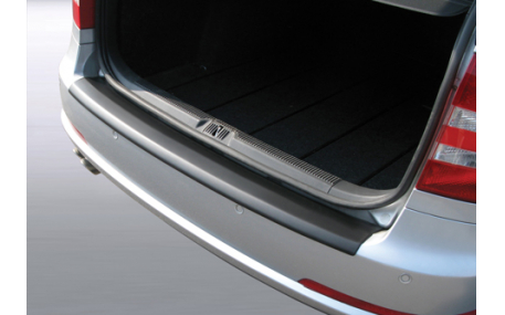 Накладка на задний бампер Skoda Octavia A5 2004-2012