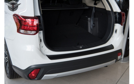 Накладка на задний бампер Mitsubishi Outlander