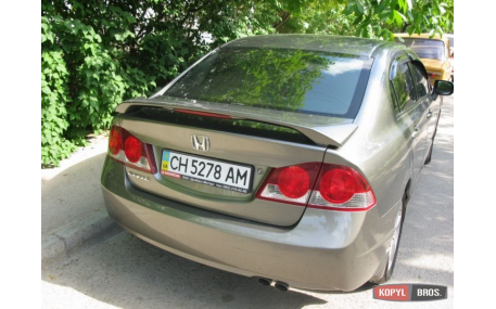 Спойлер Honda Civic 4D