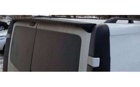 Спойлер Opel Vivaro