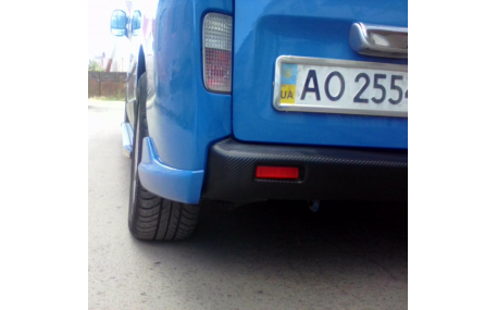 Накладка задняя Opel Vivaro