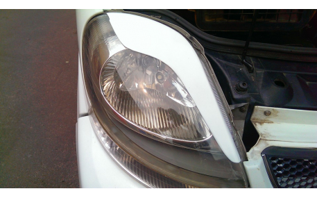 Ресницы Opel Vivaro