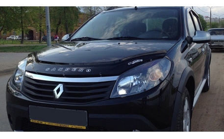 Дефлектор капота Renault Sandero