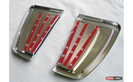 Вставки в крылья Toyota Hilux