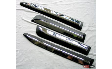 Молдинги дверей Toyota Hilux