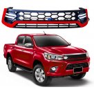 Решетка радиатора Toyota Hilux 2015-2017