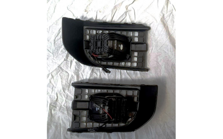 Противотуманки Land Rover Defender L663