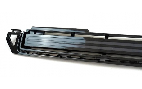 Решетка радиатора Land Rover Defender L663