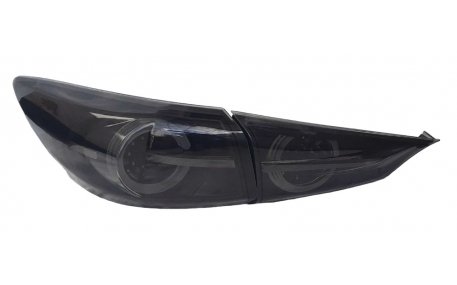 Фонари задние Mazda 3