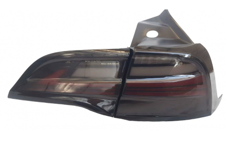 Фонари задние Tesla Model 3