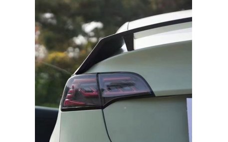 Фонари задние Tesla Model 3