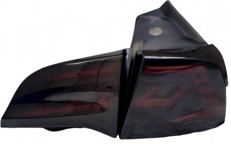 Фонари задние Tesla Model 3