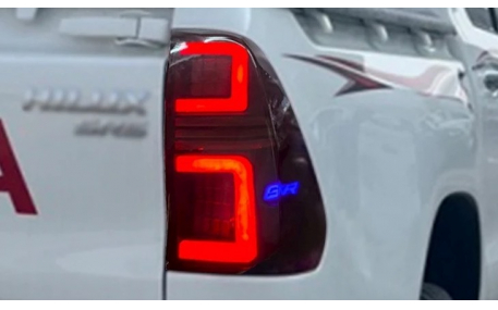 Фонари задние Toyota Hilux 2015-2020