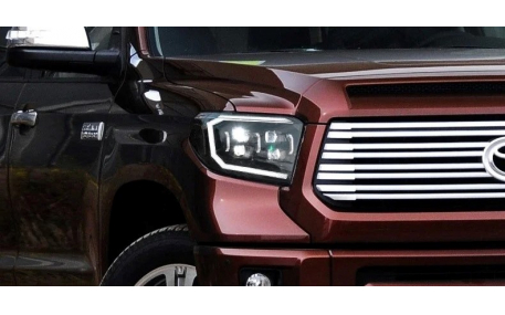 Фары передние Toyota Tundra 2014-2021