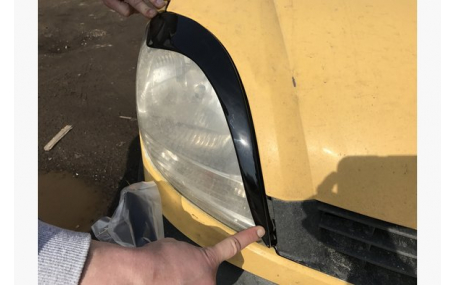 Ресницы Renault Kangoo