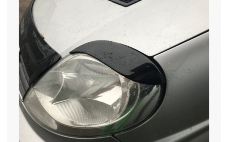 Ресницы Opel Vivaro