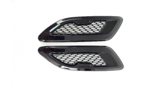 Вставки в крылья Range Rover Evoque