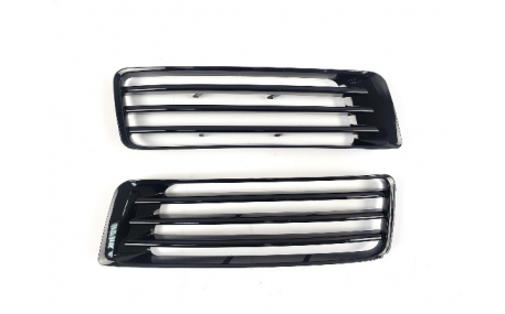 Решетка радиатора Range Rover Vogue 2012-2017