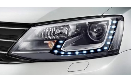 Фары передние Volkswagen Jetta