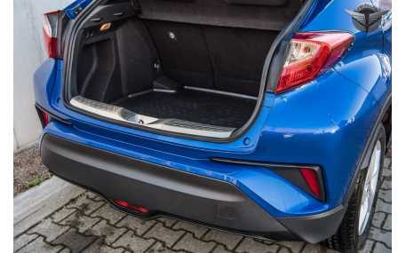 Накладка на задний бампер Toyota C-HR