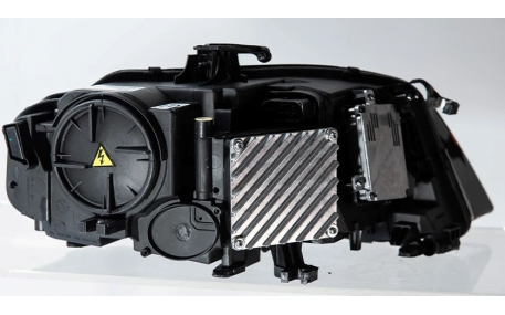 Фары передние AUDI A4 B8 2008-2012
