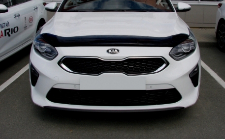 Дефлектор капота Kia Ceed