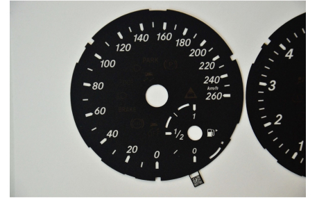 Шкалы приборов Mercedes