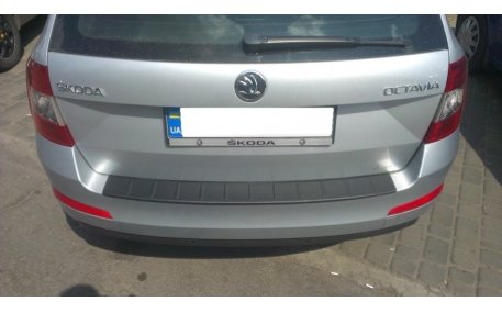 Накладка на задний бампер Skoda Octavia A7 2013-2017