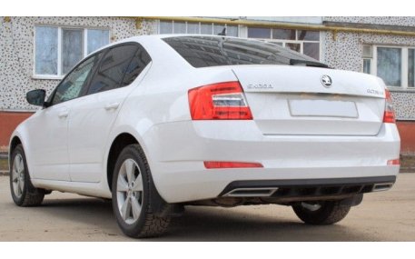 Накладка задняя Skoda Octavia A7