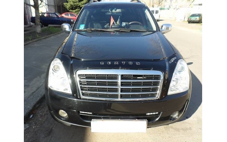 Дефлектор капота Ssang Yong Rexton