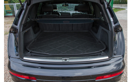 Шторка багажника Audi Q7