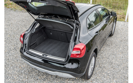 Шторка багажника Mercedes GLA-class X156