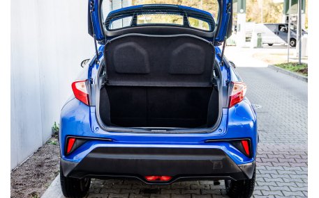 Шторка багажника Toyota C-HR