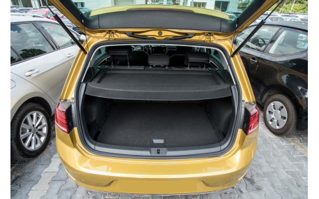Шторка багажника Volkswagen Golf 7