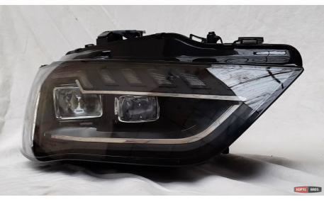 Фары передние AUDI A4 B8 2012-2015