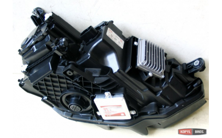 Фары передние Volkswagen Passat B8