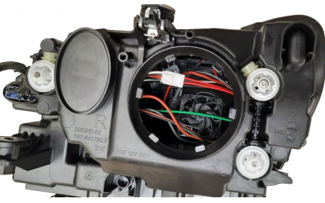 Фары передние Volkswagen Passat B8 USA