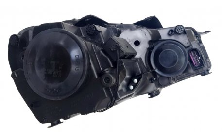 Фары передние Volkswagen Golf 6