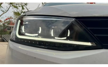 Фары передние Volkswagen Jetta