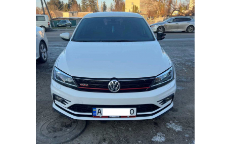 Фары передние Volkswagen Jetta