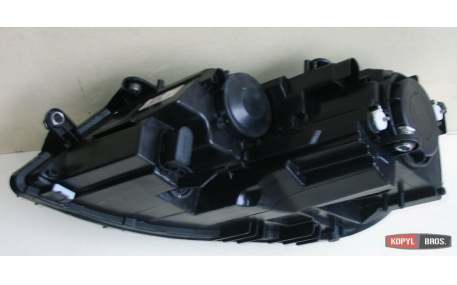 Фары передние Volkswagen Jetta